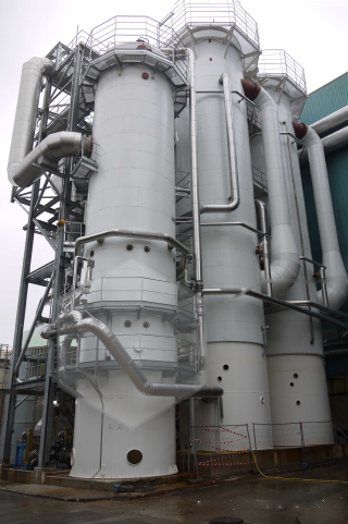 Cuves du site de production de sucre IPSB